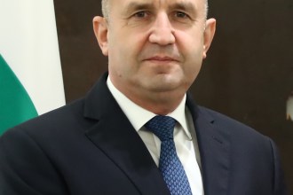 Президентът Румен Радев поздрави българите от Батак