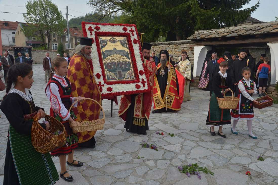 На 17 май почитаме паметта на баташките мъченици